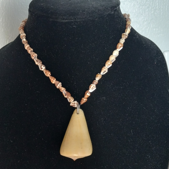 Set 2 - Sea Shell Necklace & Palm Tree Charm Bracelet - Picture 3 of 15